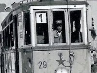 Tramvaj linije 1 na Trgu Republike 1947. godine.jpg